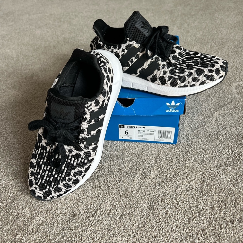 adidas Originals Women's Swift Run Shoes, RARE LEOPARD size 6